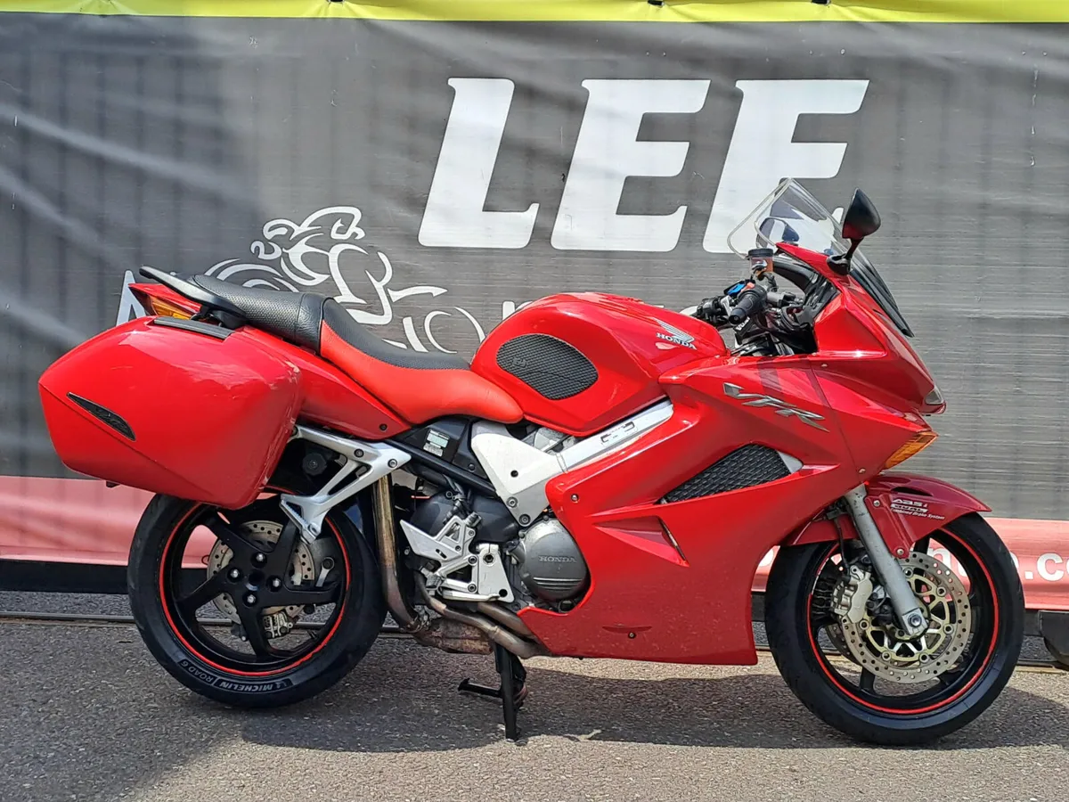 2002 HONDA VFR800 V-TEC *AS IS* - Image 1