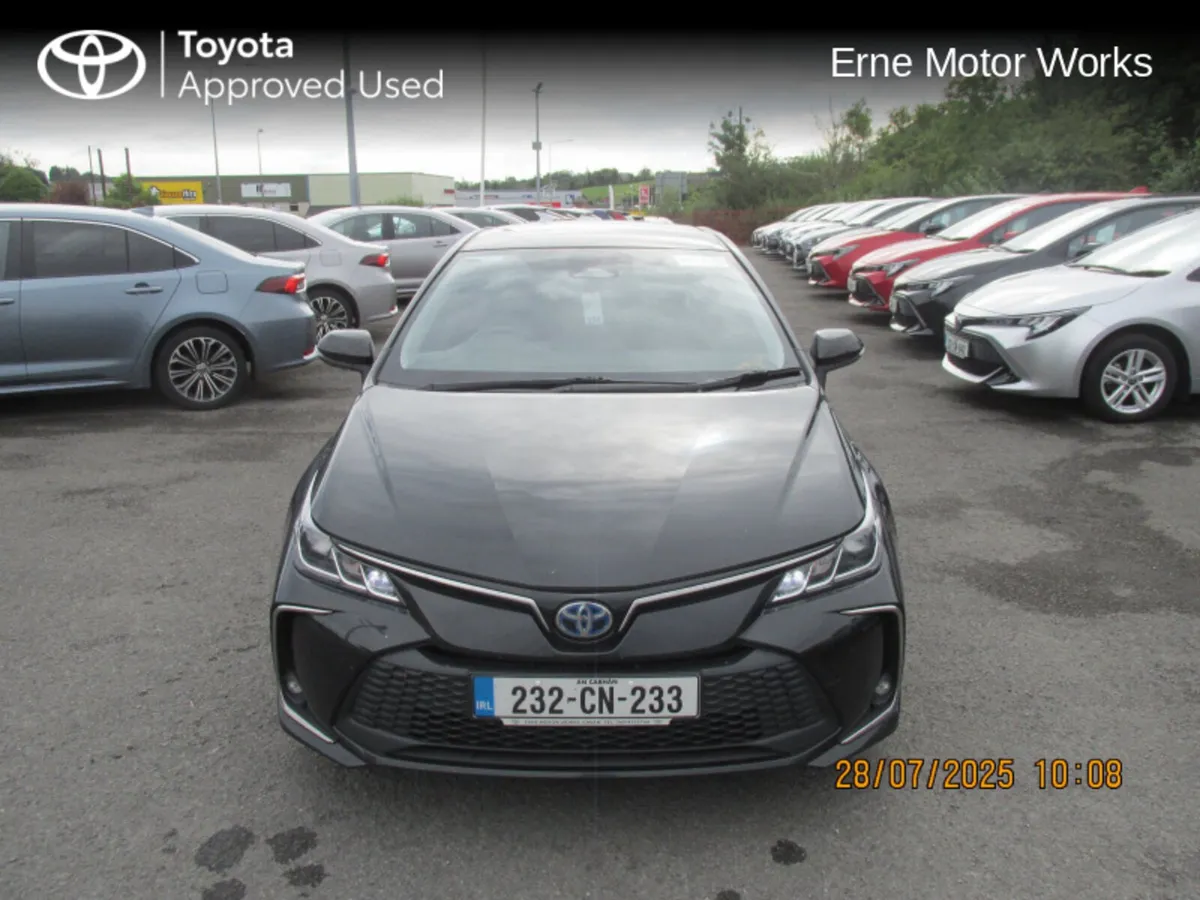 Toyota Corolla COROLLA LUNA SPORT SALOON - Image 4