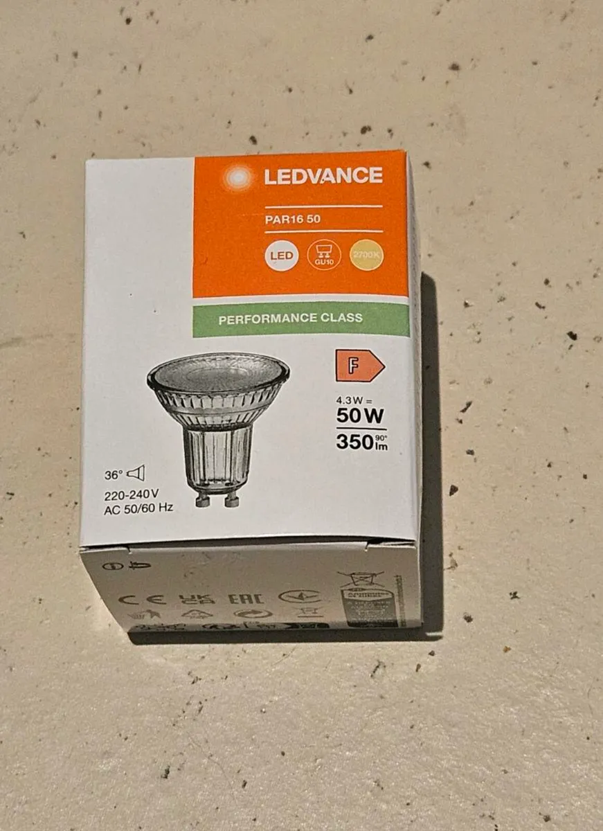 Adjustable Recessed Spotlights with bulbs - Image 2