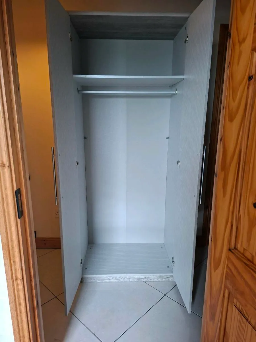 Wardrobe - Image 2