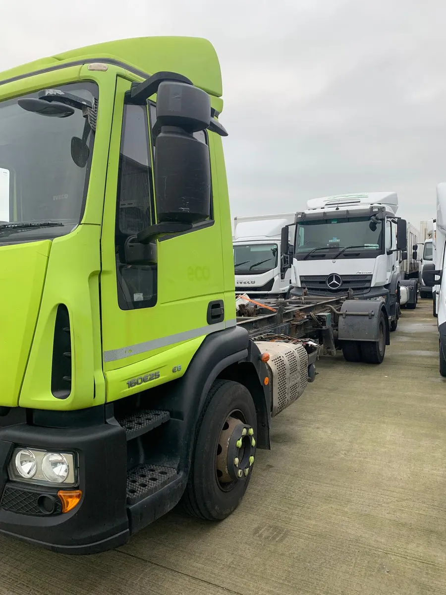 2016 IVECO 160E25 CHASSIS CAB - Image 3