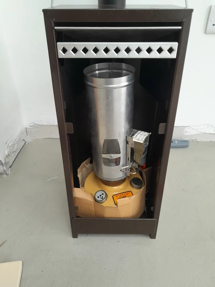 New 1980s oil heater valor 420 - Image 1