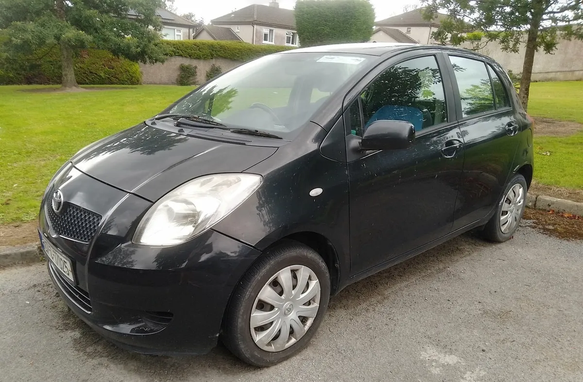 Toyota Yaris 2007 - Image 2