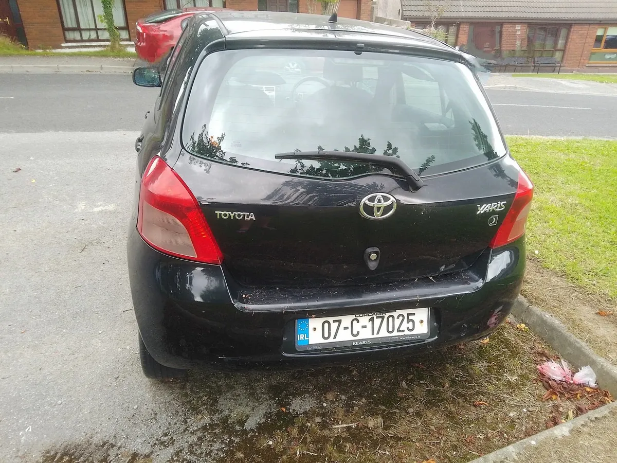 Toyota Yaris 2007 - Image 3