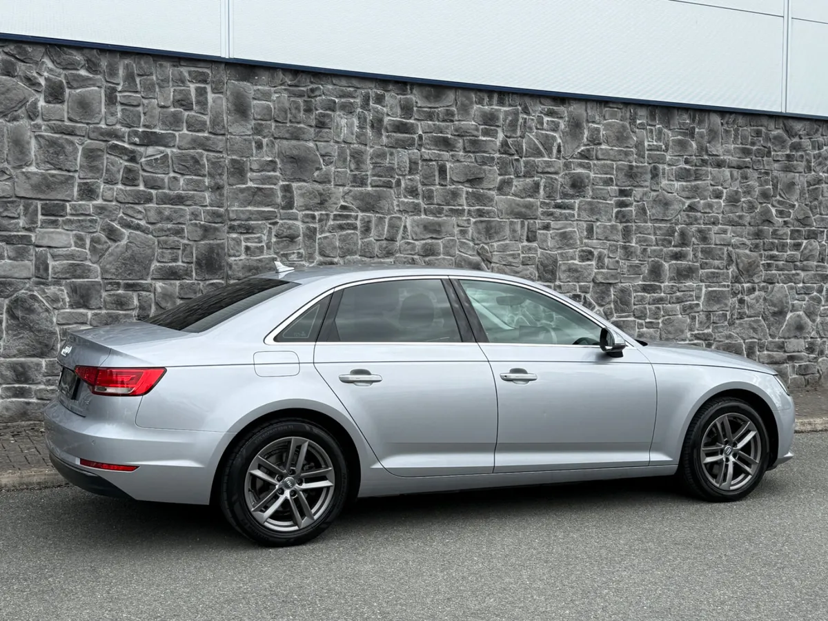 2017 Audi A4 1.4tfsi Ultra SE - Image 4