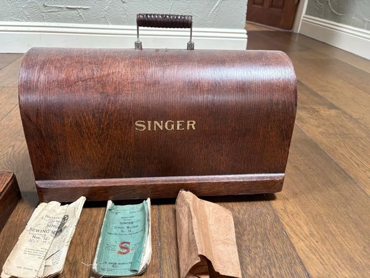 singer sewing machine 1920s - Image 2
