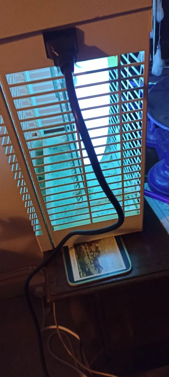 Buffalo Contact Grill & Ultra Violet Fly Zapper - Image 4