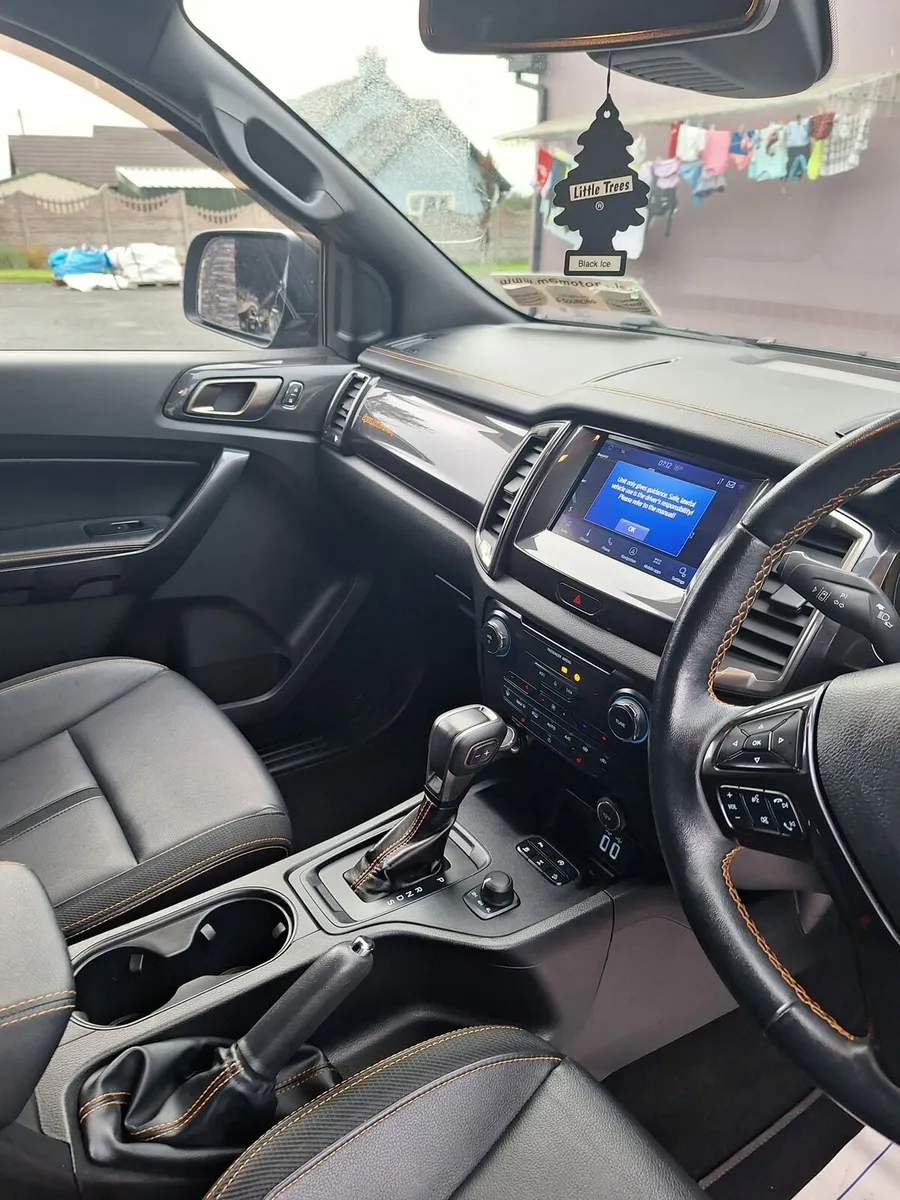 Black Ford Ranger - Image 4