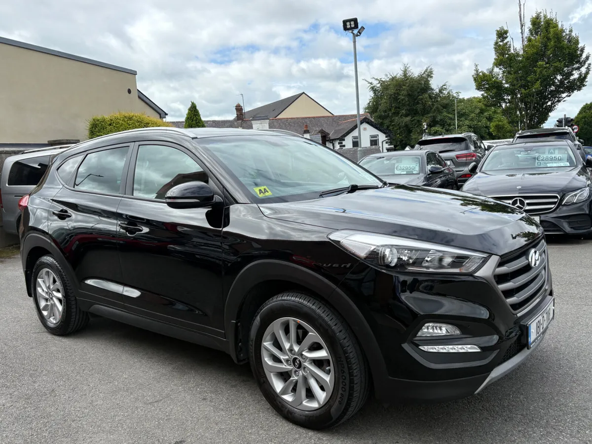 181 Hyundai Tucson Executive *Low Kils* - Image 3