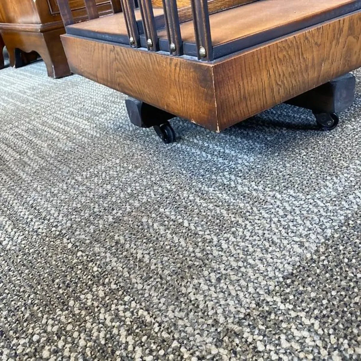 20th century walnut burr inlaid revolving bookcase - Image 4