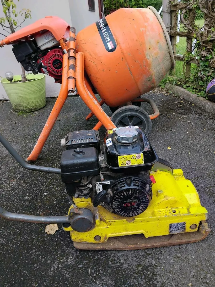 wacker compactor plate - Image 1