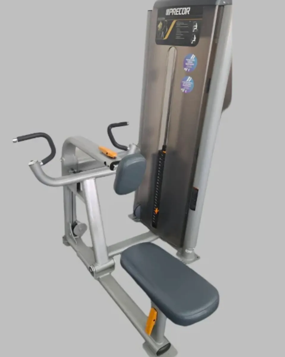 Precor seated row