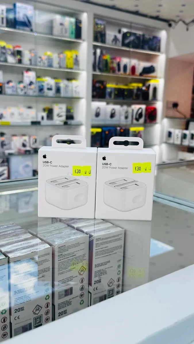 Apple USB -C  20W power Adapter