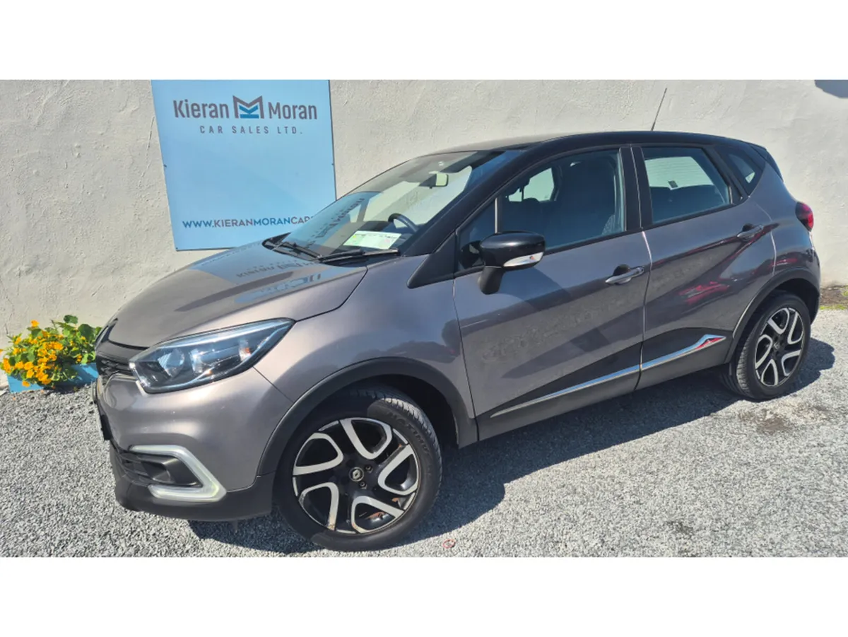 Renault Captur 4DR - Image 1