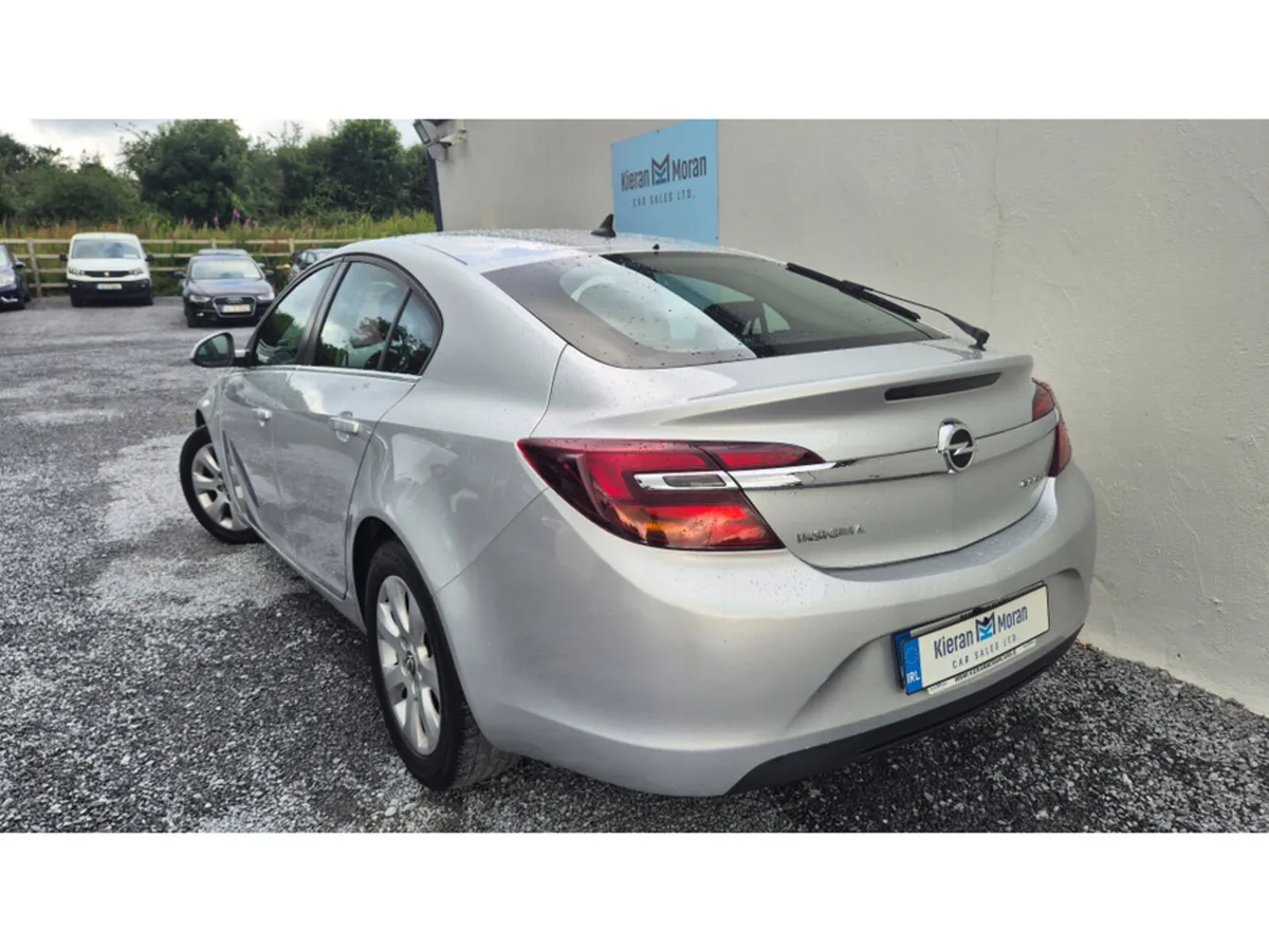 Opel Insignia 5DR - Image 3