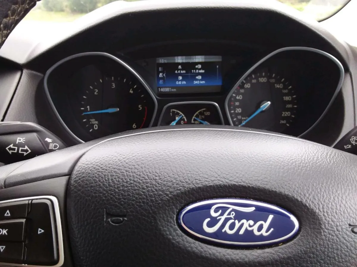 Car - Image 4