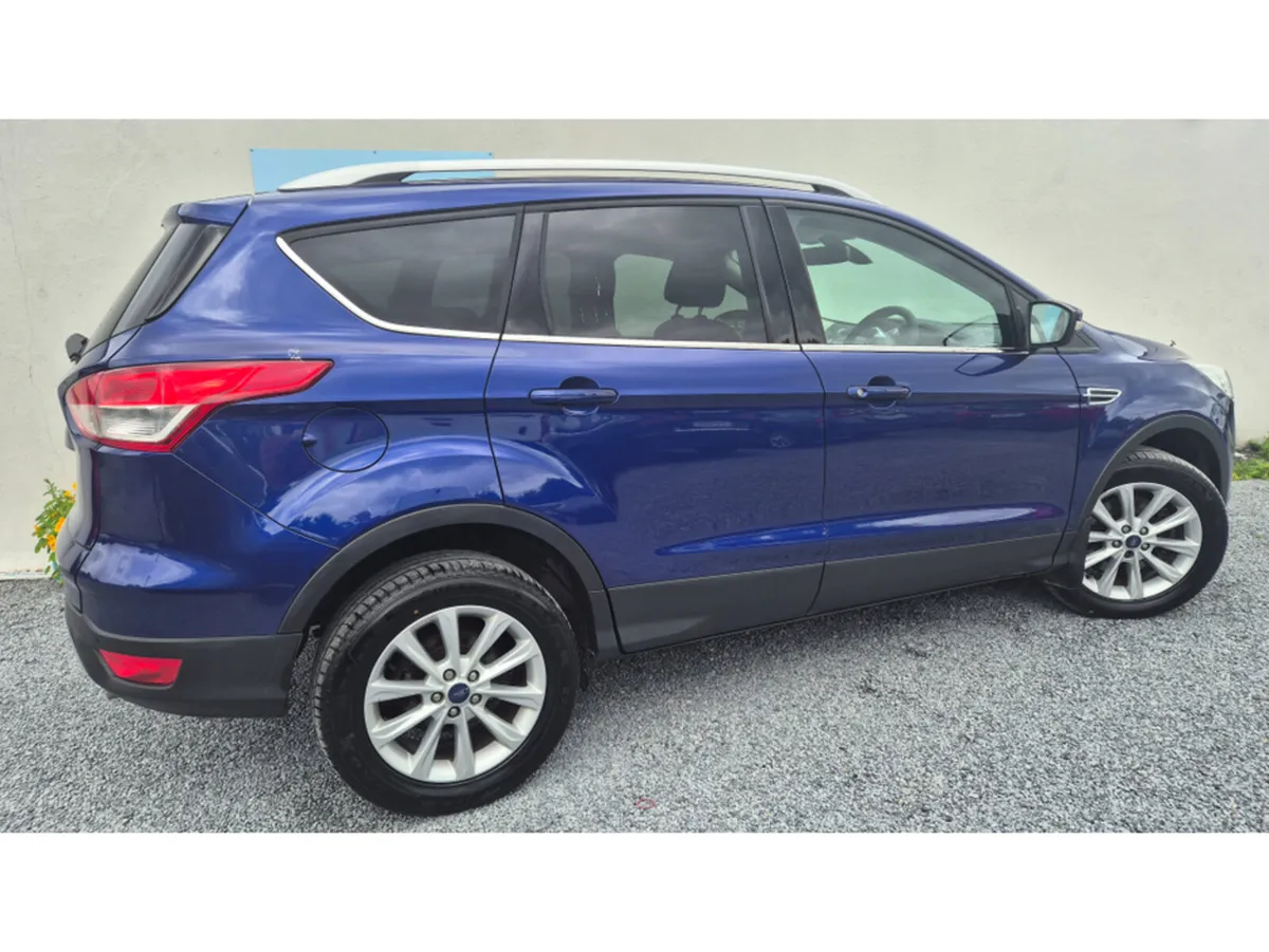 Ford Kuga TITANIUM - Image 4