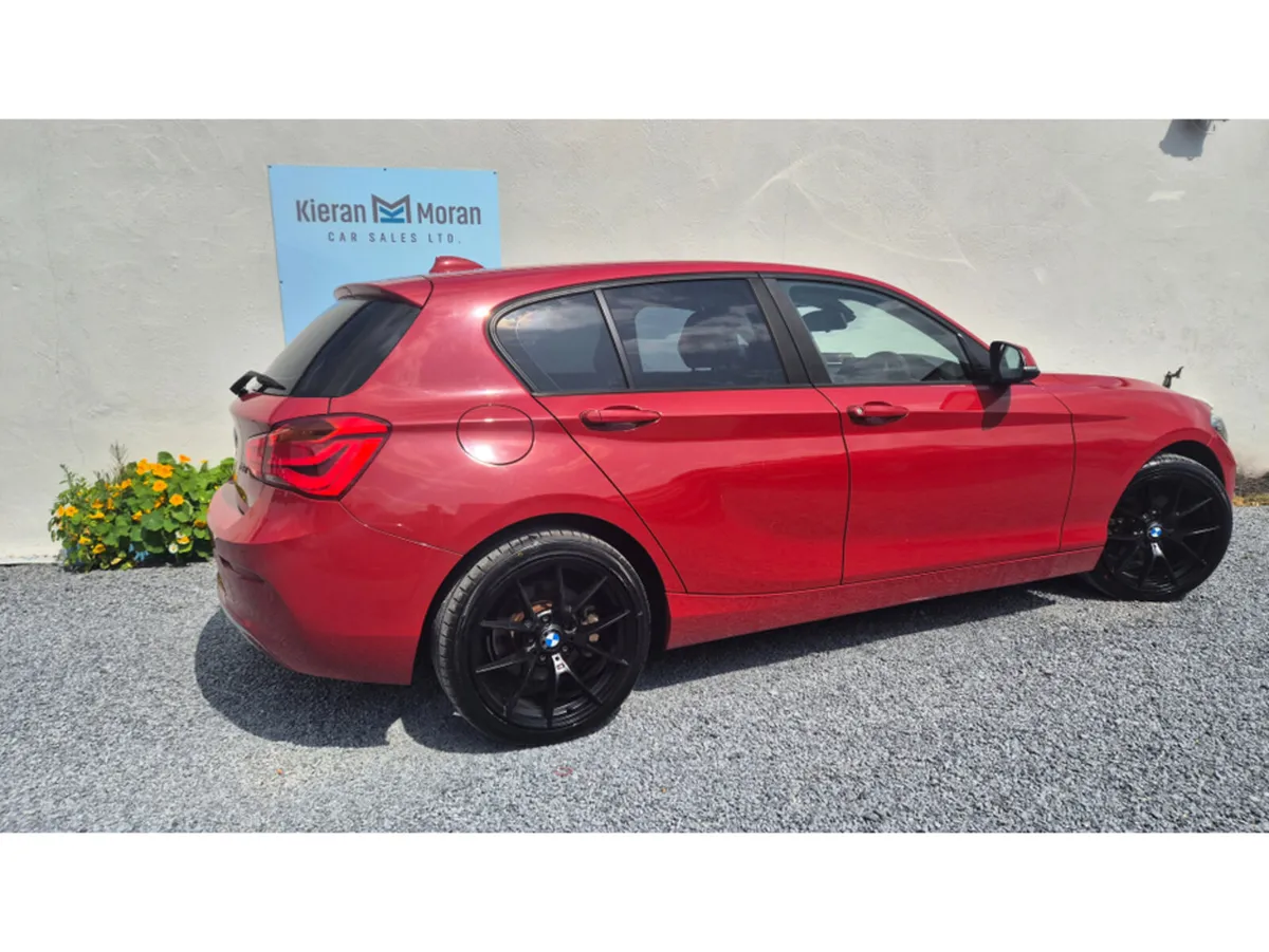 BMW 1-Series AUTO - Image 4