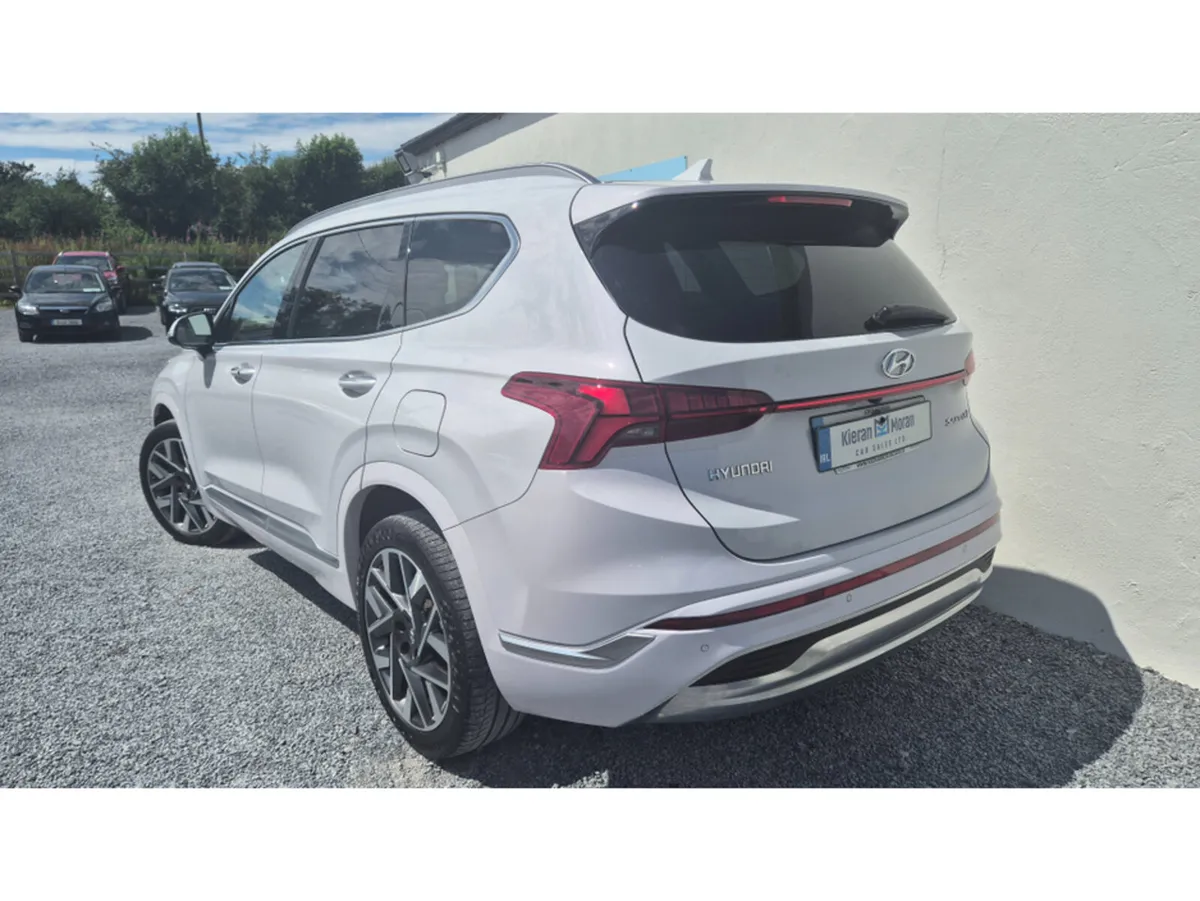 Hyundai Santa Fe EXECUTIVE - Image 3