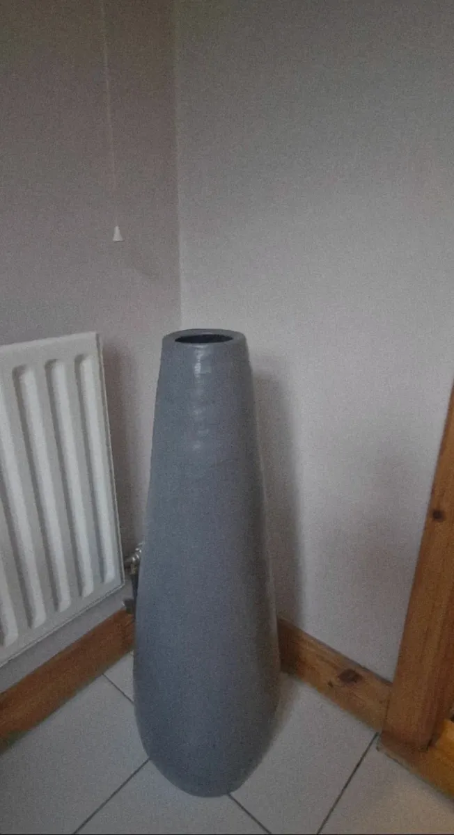 Vase - Image 4