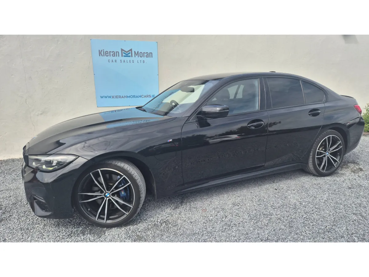 BMW 3-Series M SPORT - Image 1