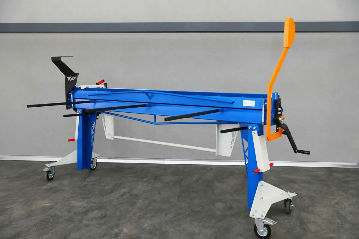 Sheet metal folders M40x2200 with rollershears. - Image 2