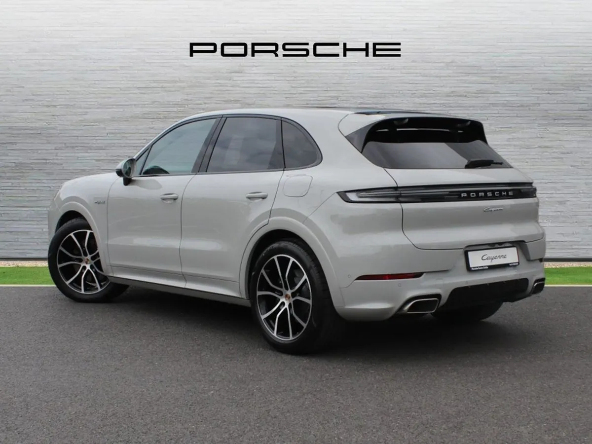 Porsche Cayenne E-hybrid - Image 3