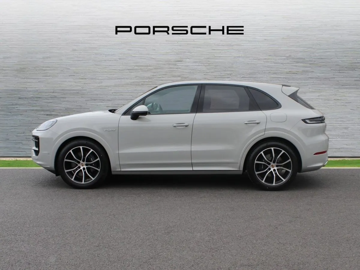 Porsche Cayenne E-hybrid - Image 4