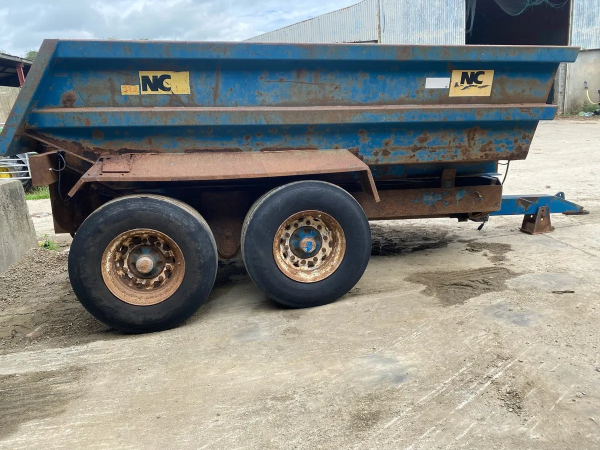 Dump trailer - Image 1