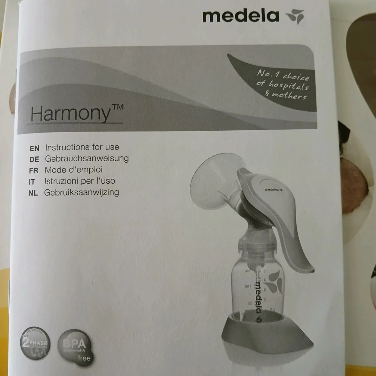 Medela Harmony hand milk pump - Image 3