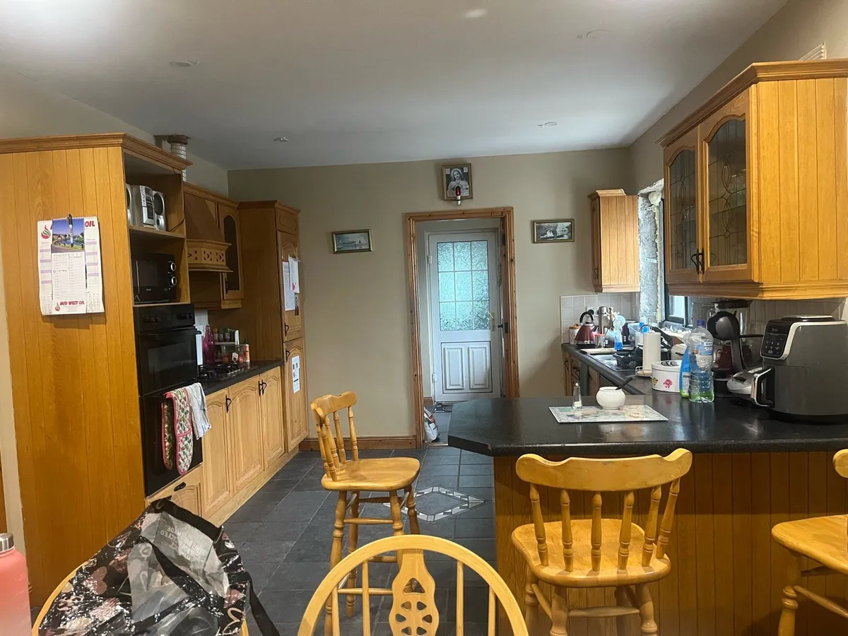 Kitchen - Image 2