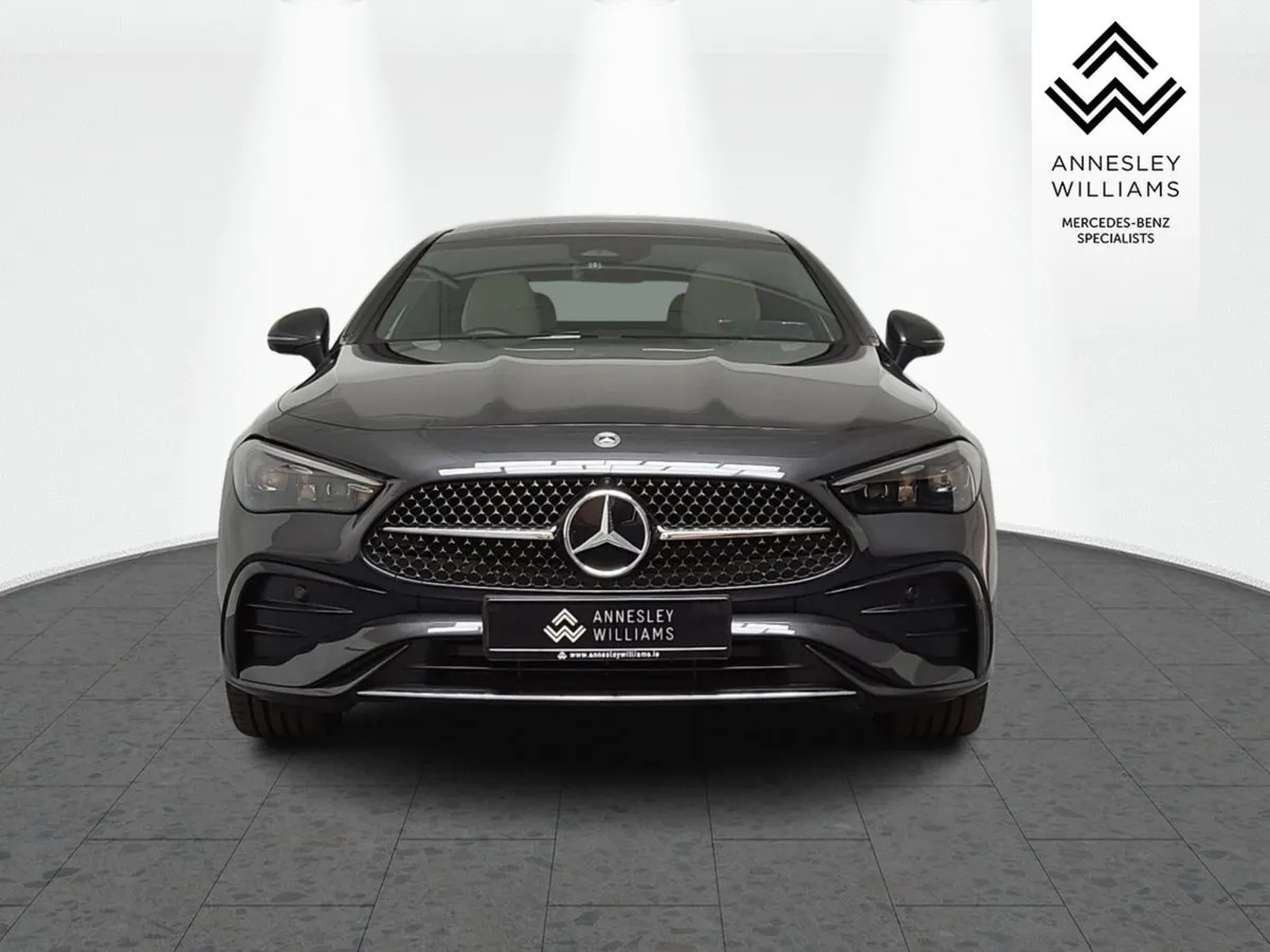 Mercedes-Benz CLE Cle300e AMG Line Premium - Image 3