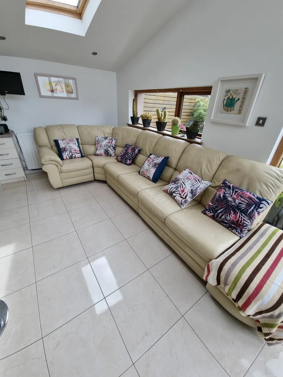 Sofa - Image 3