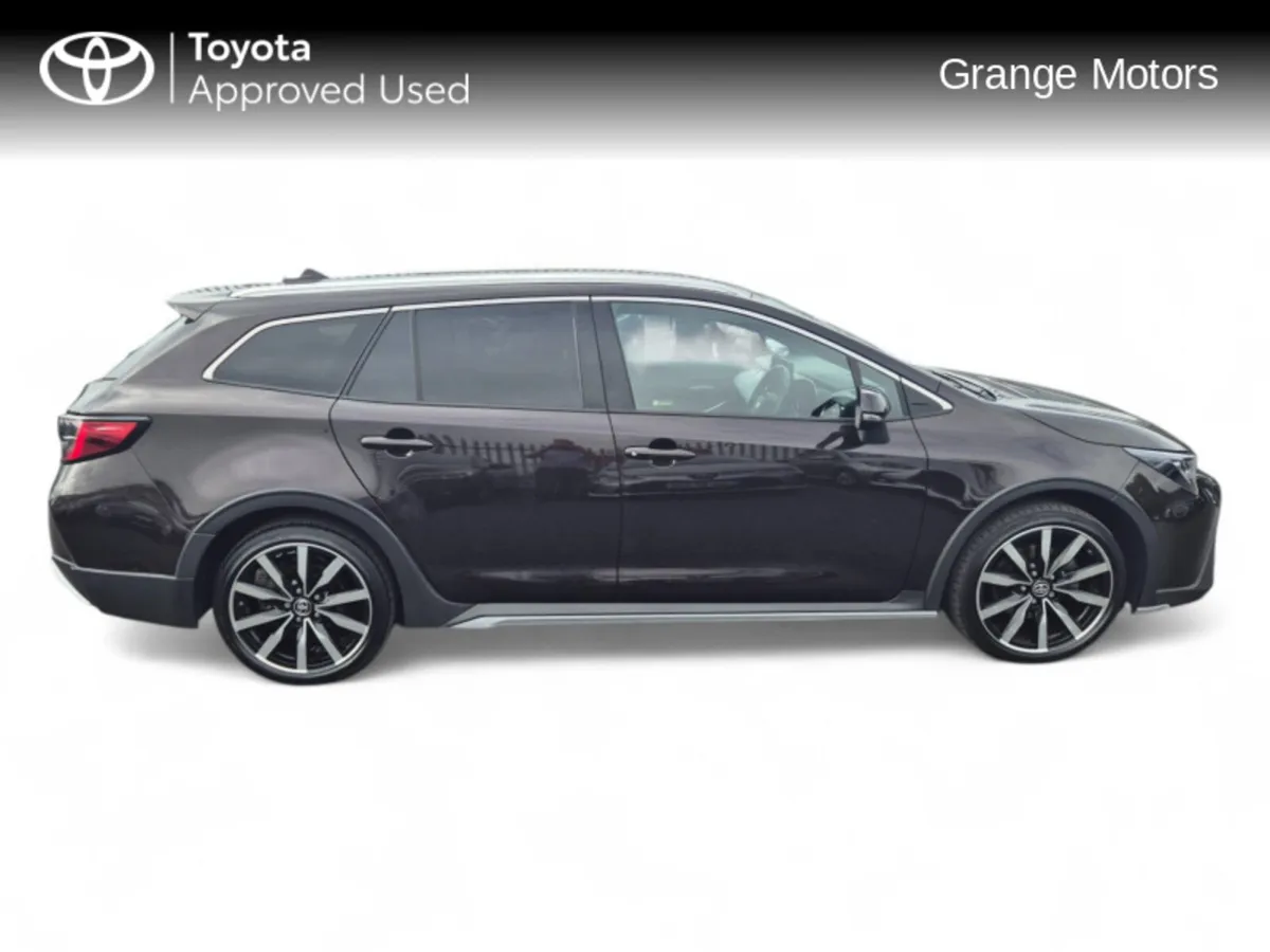 Toyota Corolla 2.0LTR HYBRID TREK TOURING SPORT(ES - Image 4