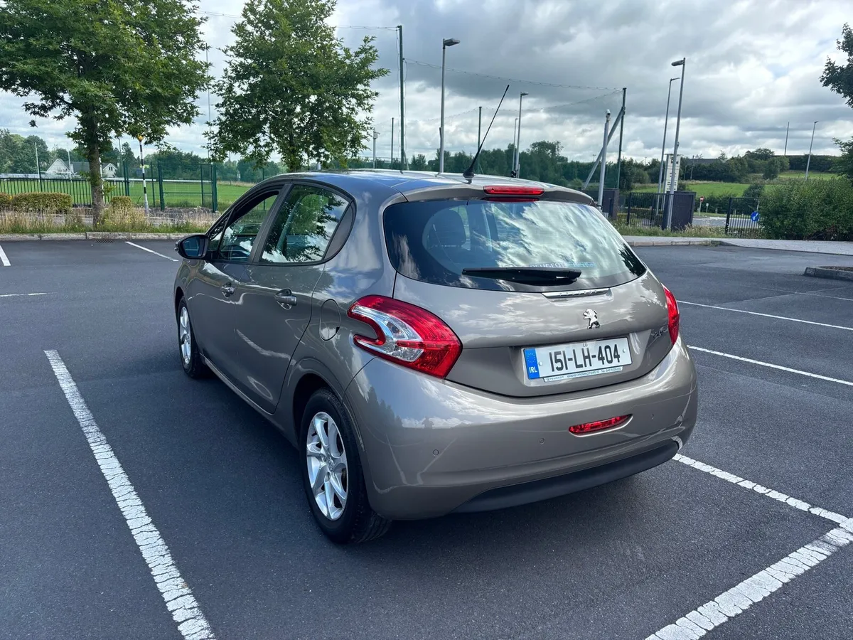 Peugeot 208 - Image 3