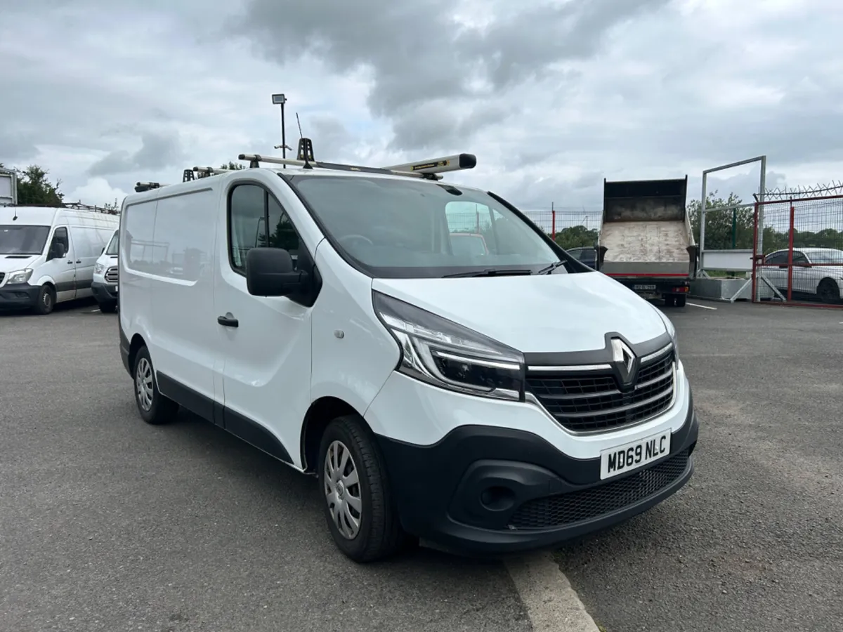 2020 Renault Trafic Swb - Image 1