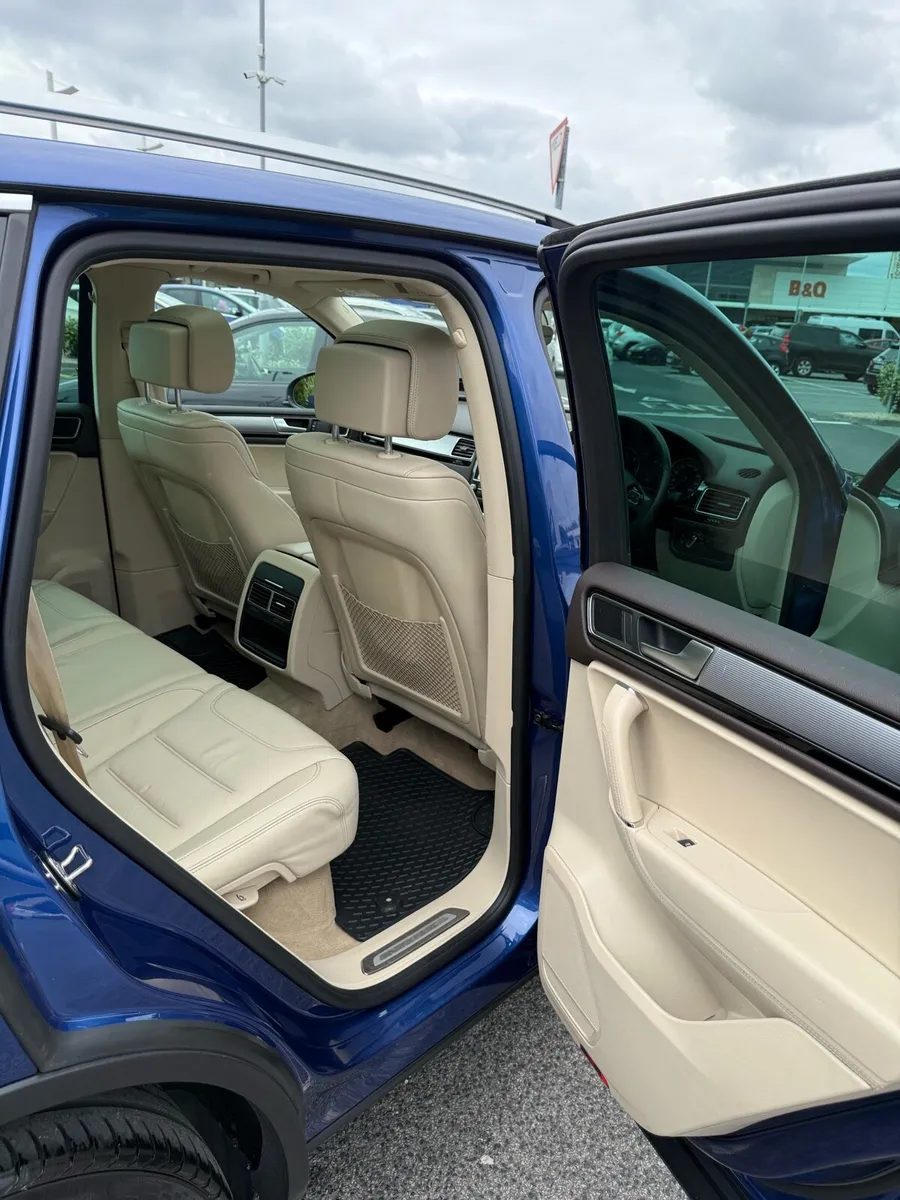 Volkswagen Touareg - Image 4