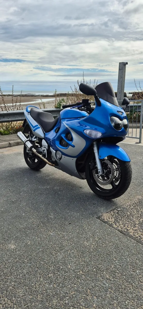 Suzuki GSX750F Katana - Image 1