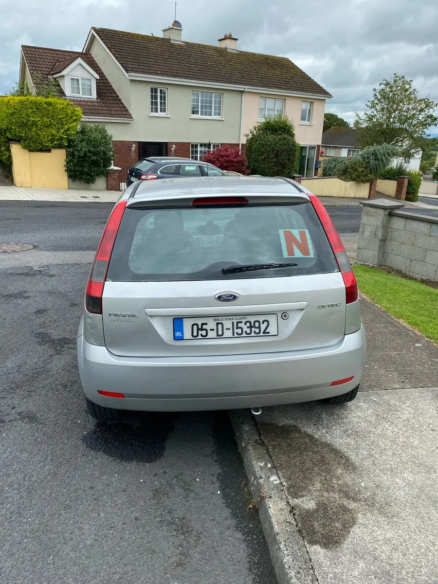 Ford fiesta 2005 - Image 3