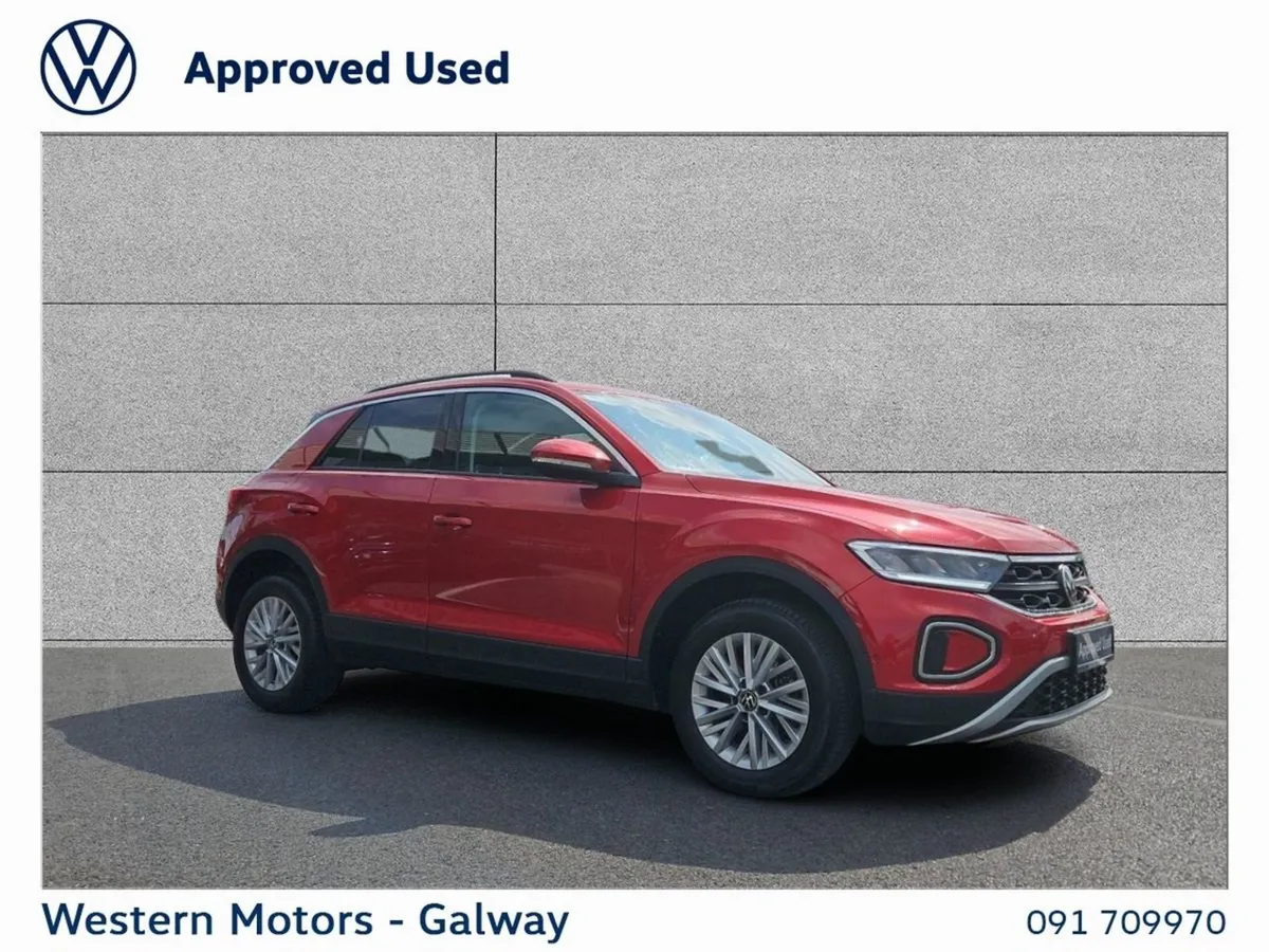 Volkswagen T-Roc Life  Rear Camera  Alloys  App C - Image 1