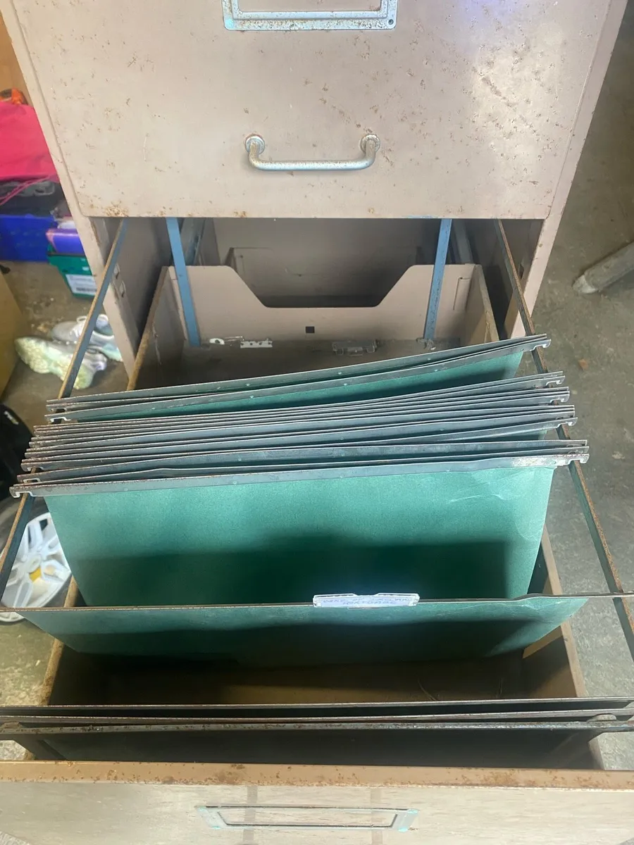 Filing cabinet - Image 2
