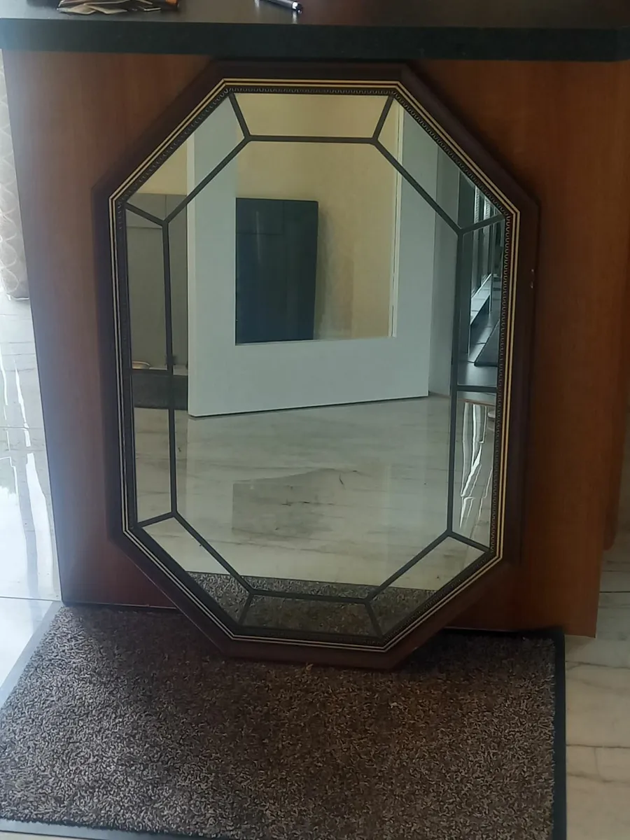 Vintage retro mirror. - Image 2