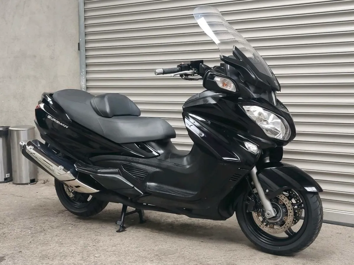 Suzuki Burgman 650 Low Mileage - Image 1