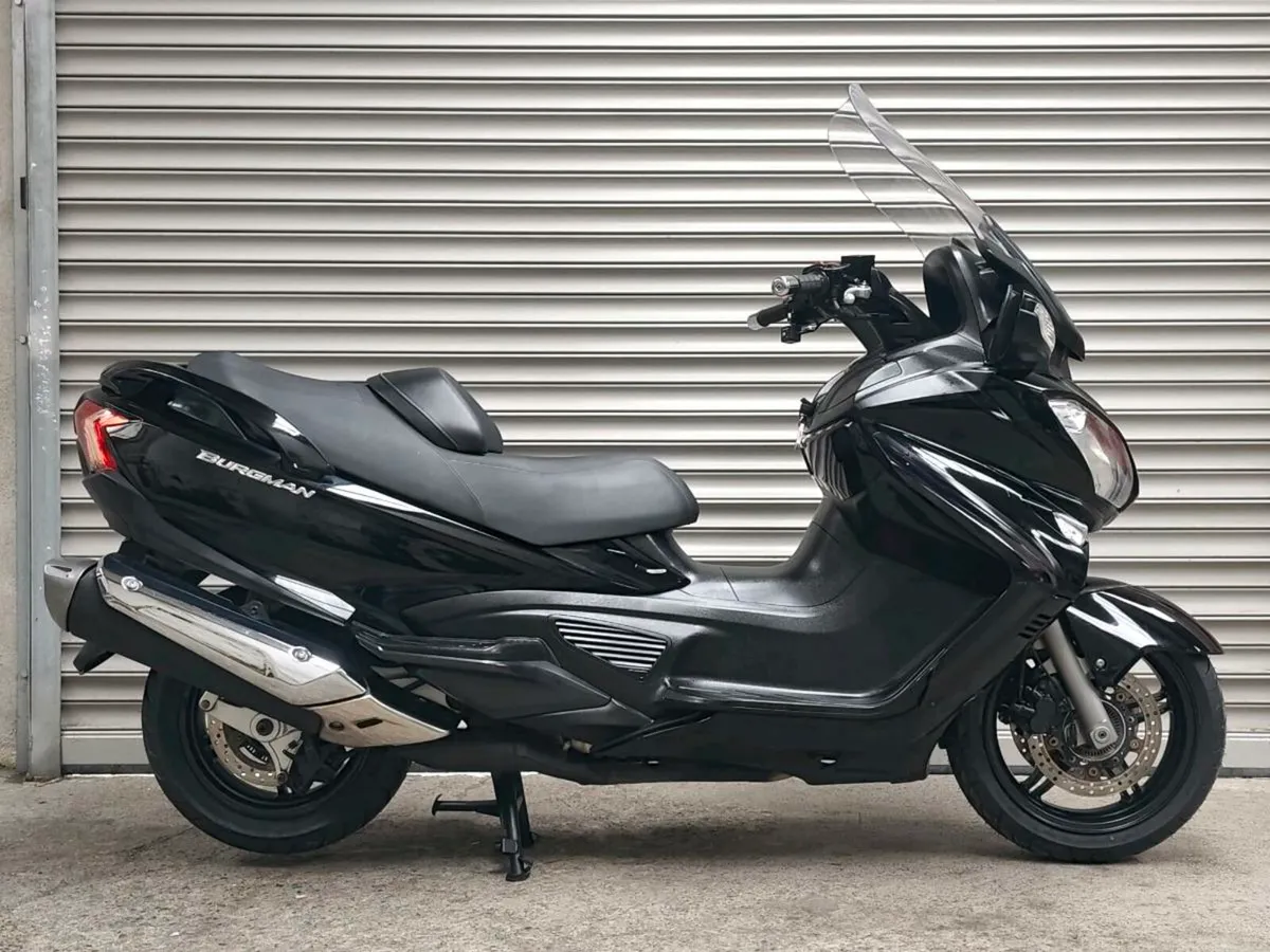 Suzuki Burgman 650 Low Mileage - Image 2