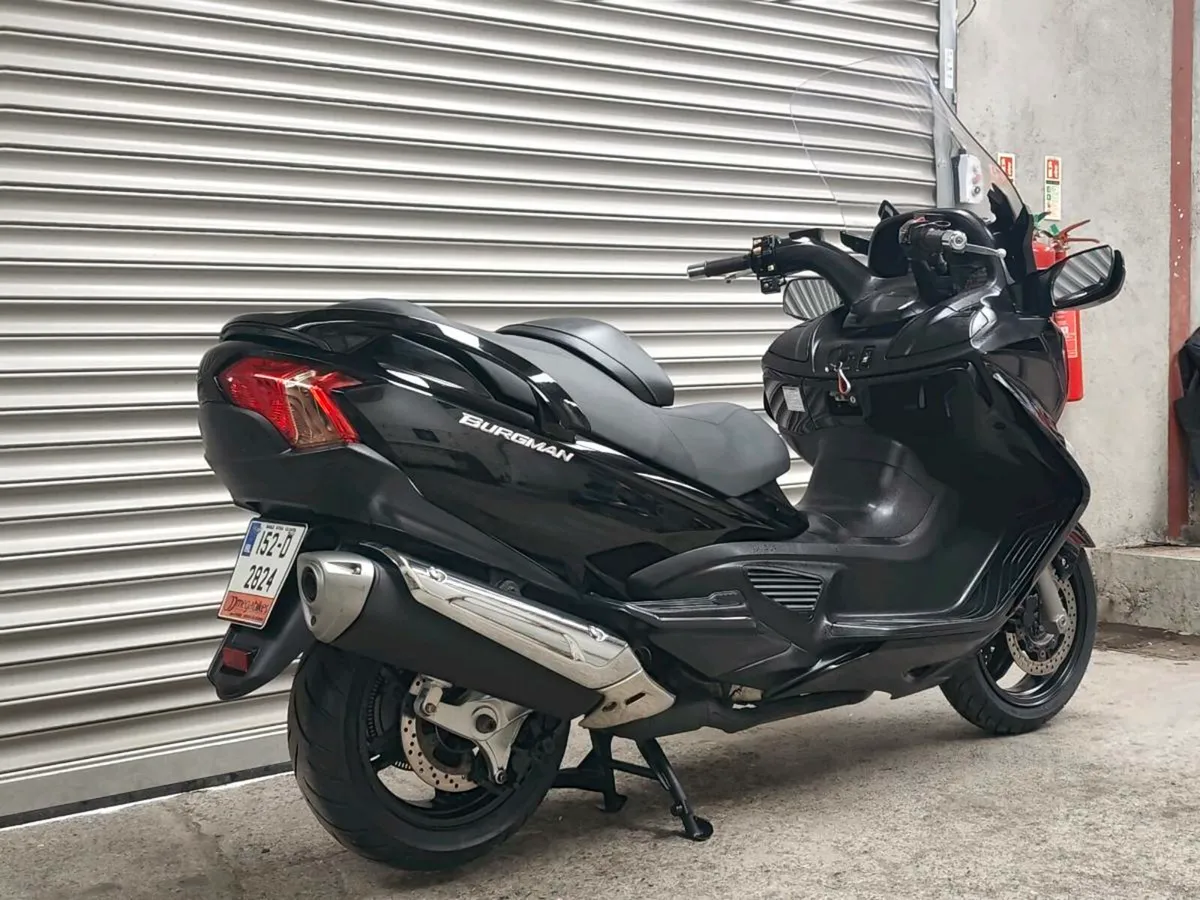 Suzuki Burgman 650 Low Mileage - Image 3