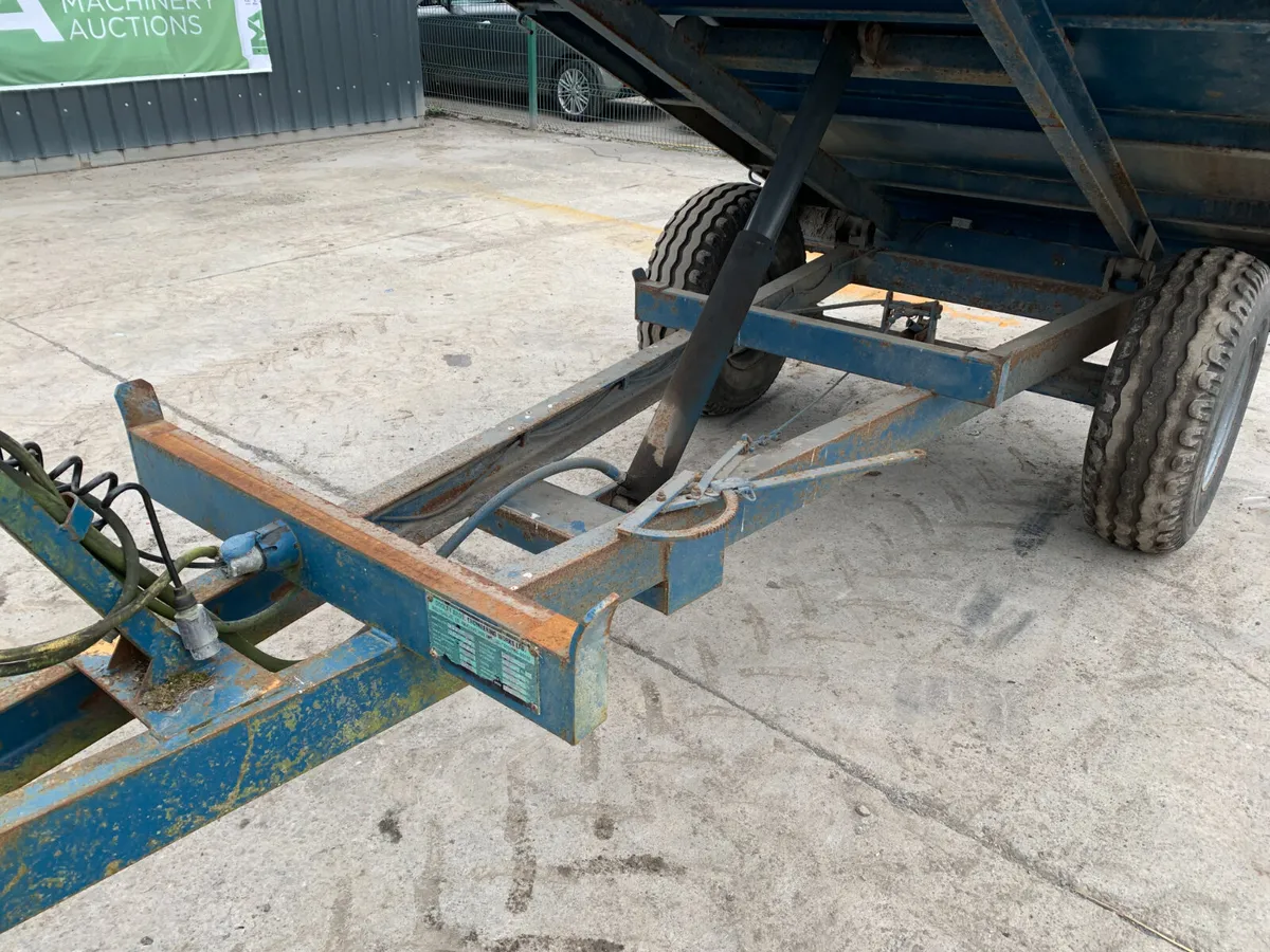 UNRESERVED DOOLEY TRACTOR TIPPING TRAILER FOR AUCT - Image 3