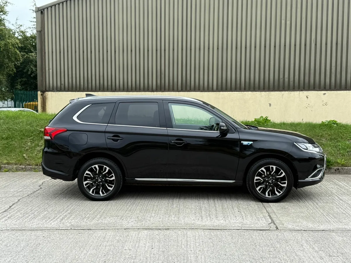 Mitsubishi outlander - Image 2