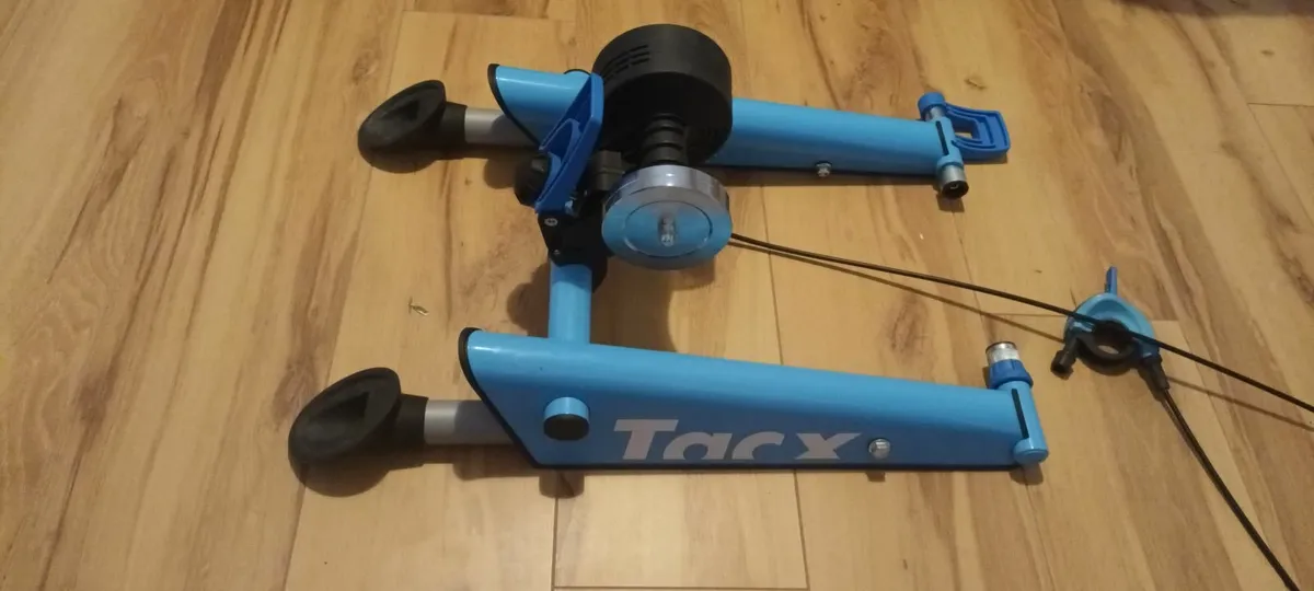 Bicycle trainer