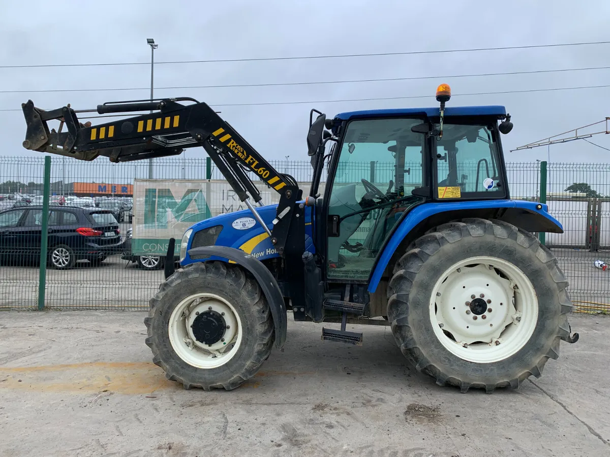 UNRESERVED 2010 NEW HOLLAND T5050 & LOADER FOR AUC - Image 2