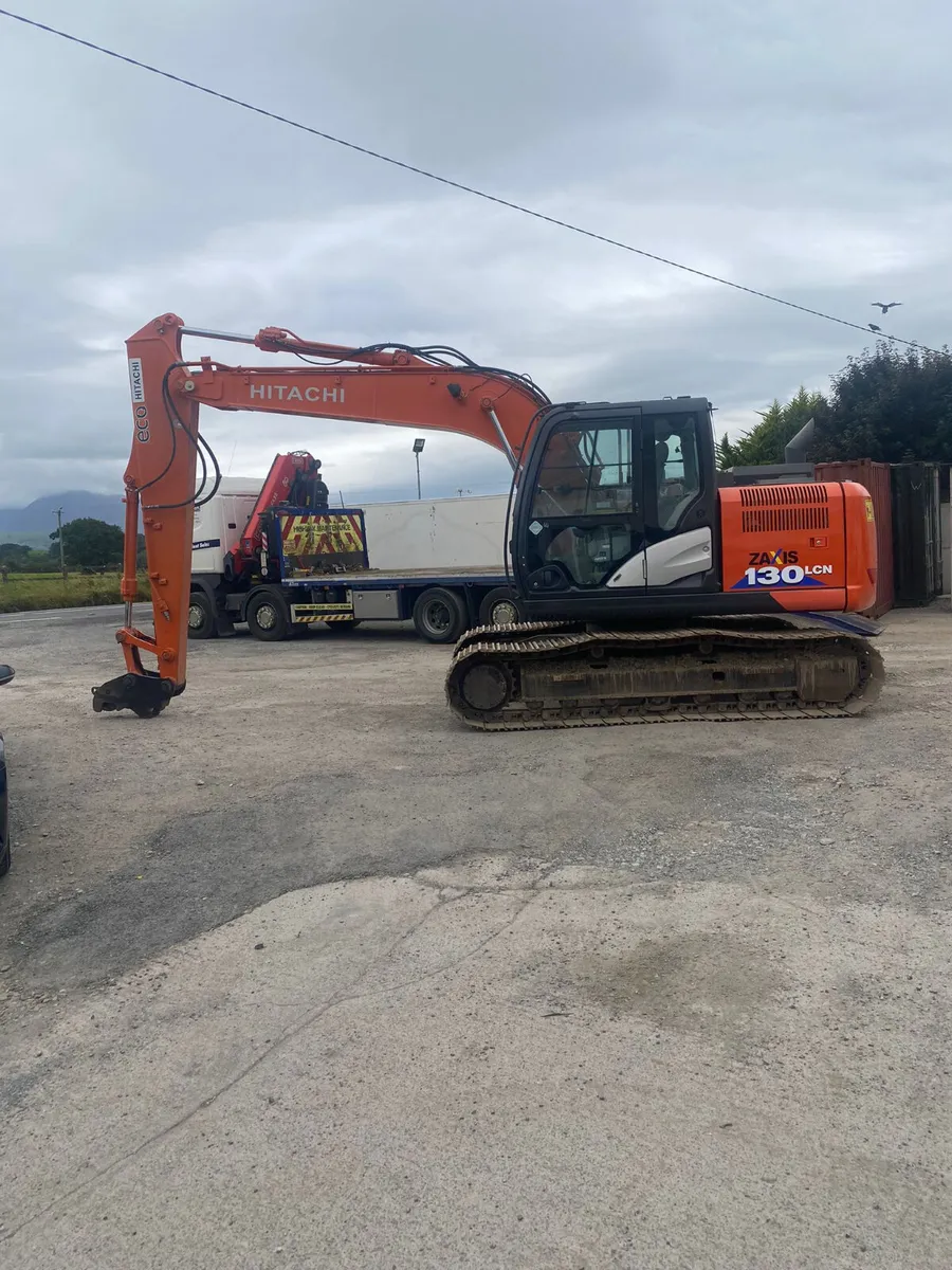 2017 Hitachi 130-6 - Image 4